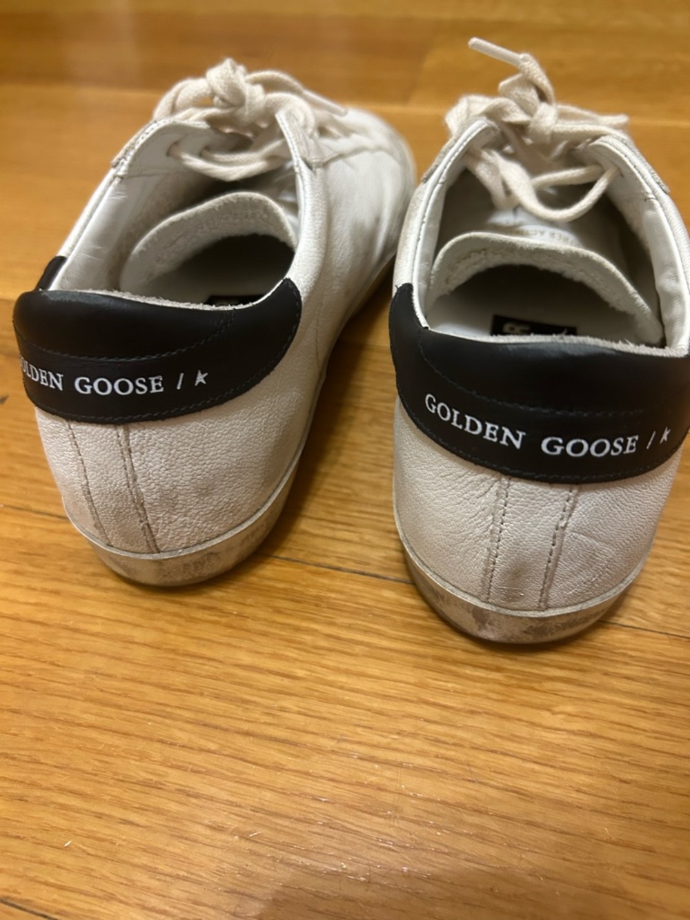Women's Golden Goose Superstar - Picture 5 of 6